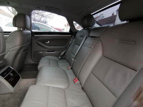 Audi_A8_07