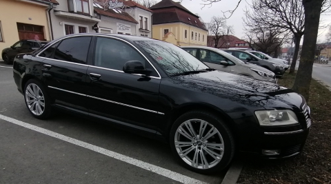 Audi_A8_04